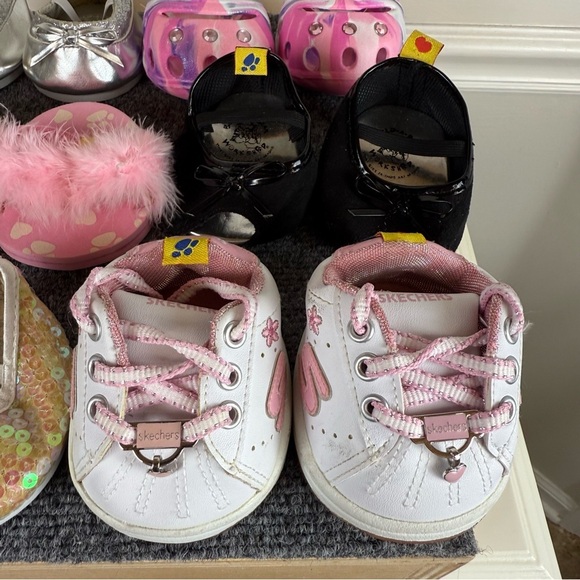 BUILD-A-BEAR Bundle of 6 Pairs of BABW Toy Shoes - Picture 3 of 8